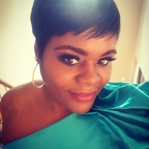 Meet your Posher, Tavia